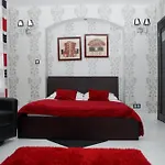Boutique 우스트카