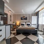 Boutique 우스트카