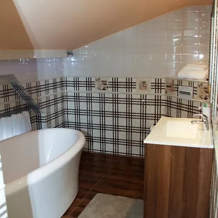 Boutique Apartment *